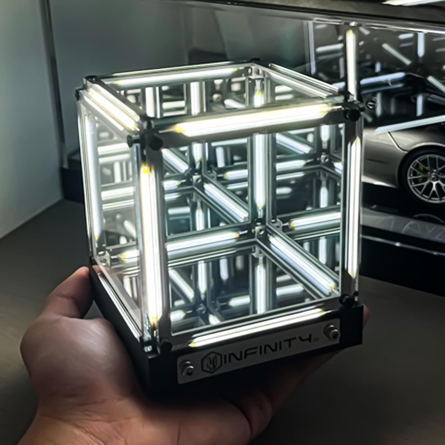 Infinity Hyper Cube LED Light One Touch Control Switch Endless Abyss Lighting Effect Wireless Long Lasting Battery Minimalist Night Light